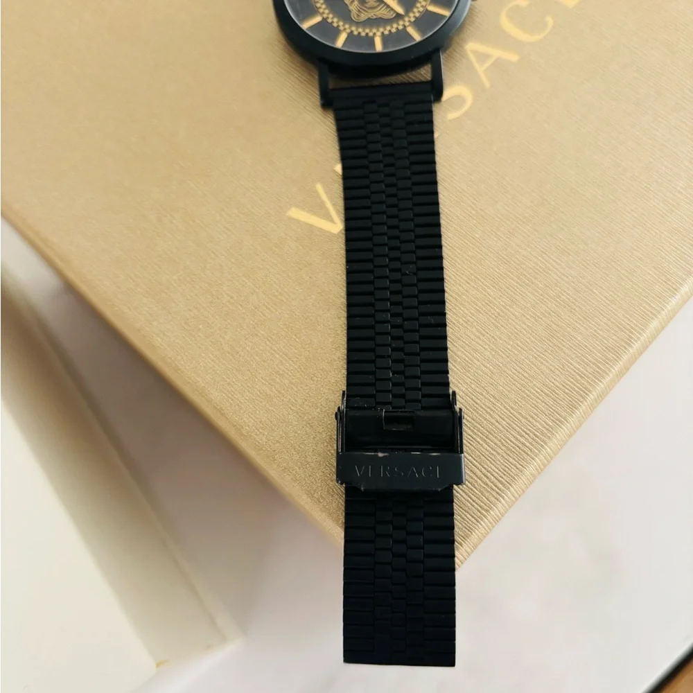 VERSACE VEJ400621 V ESSENTIAL 40 MM MEN WATCH